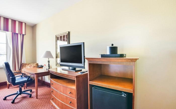 OYO Townhouse Oklahoma City Airport