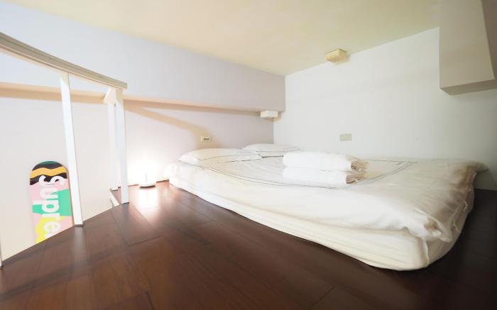 Loft Retreat in Ximen 西門設計感樓中樓舒適小宅(405)