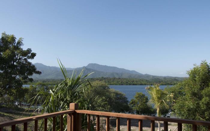 Menjangan Dynasty Resort