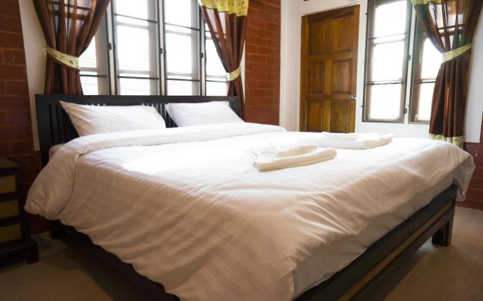 Summer Guesthouse & Hostel
