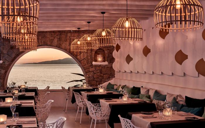 Kouros Hotel and Suites