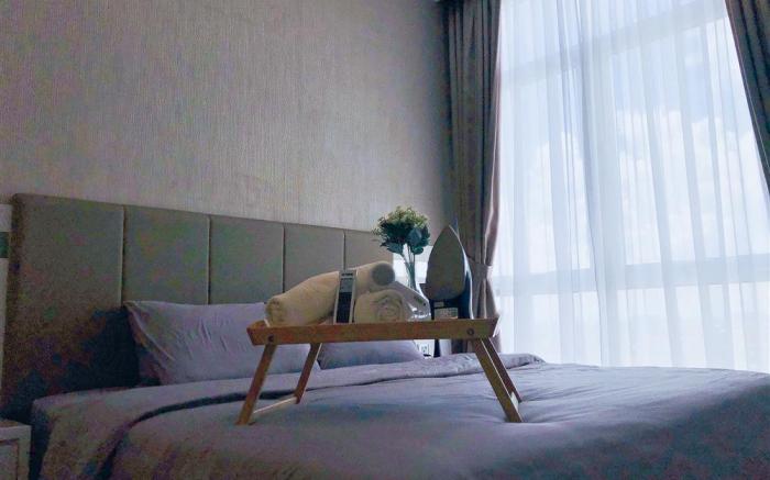 Paragon Suite, Queen Suite by Antlerzone