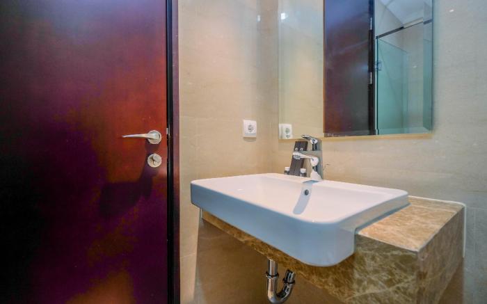 Warm and Cozy Studio @Menteng Park Apt By Travelio