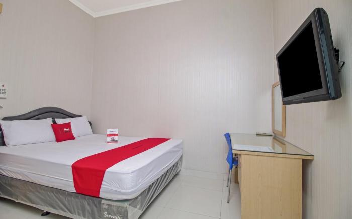 RedDoorz @ Mangga Besar 2
