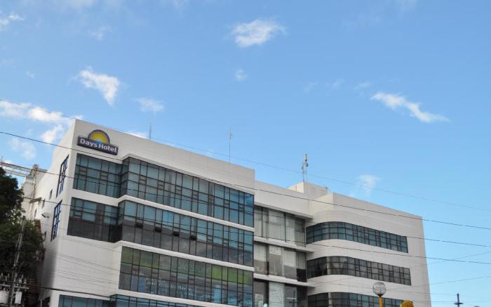Days Hotel by Wyndham Iloilo