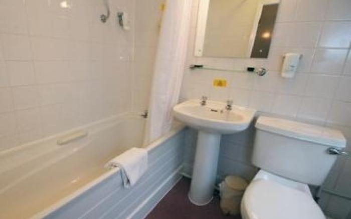 Hartwood Hall Hotel by Good Night Inns