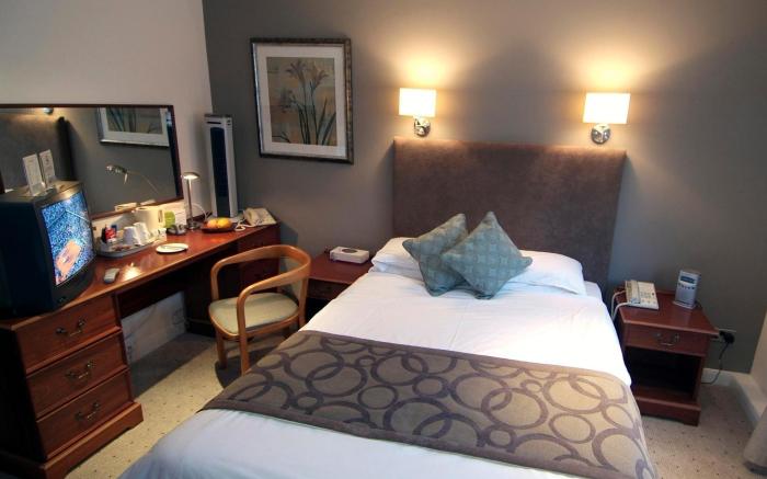 Wainstones Hotel