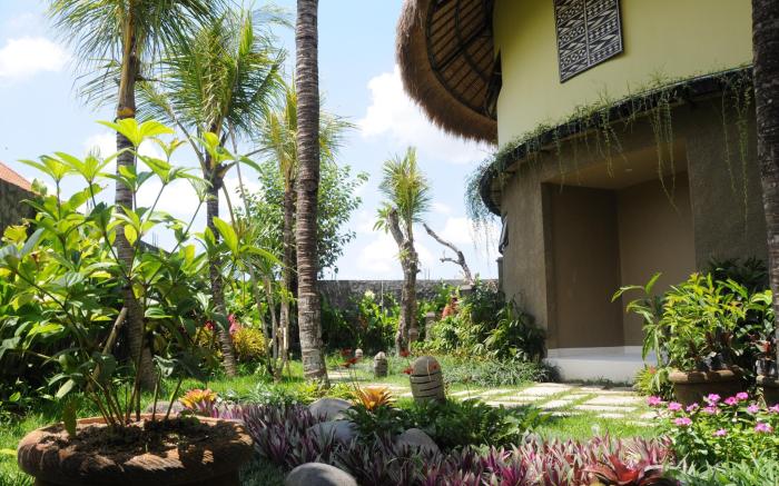 Honai Resort