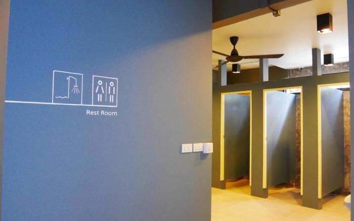 Amity Poshtel