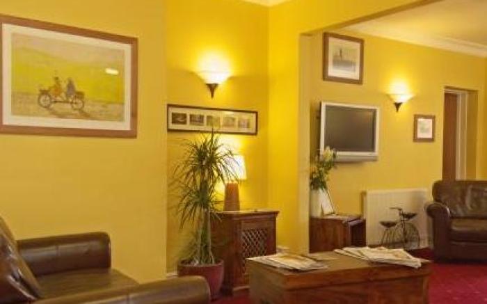 Penny Farthing Hotel & Cottages