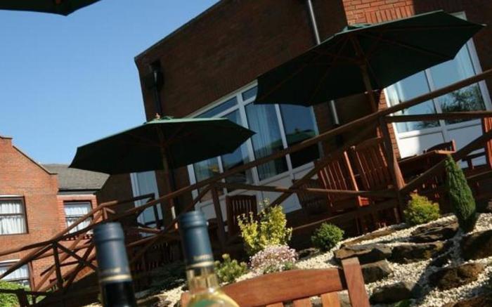 The Hogs Back & Spa Farnham
