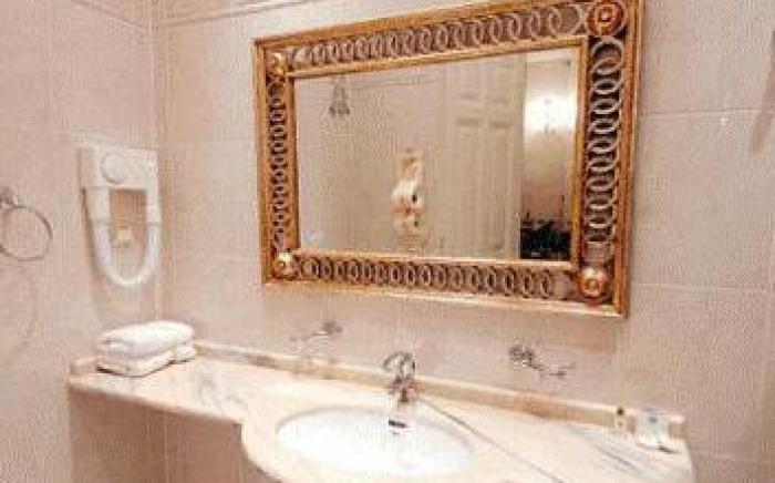 Palaiologos Luxury City Hotel
