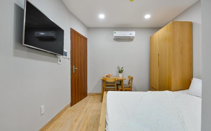 New, Nice Studio  in District 3-Walk Everywhere