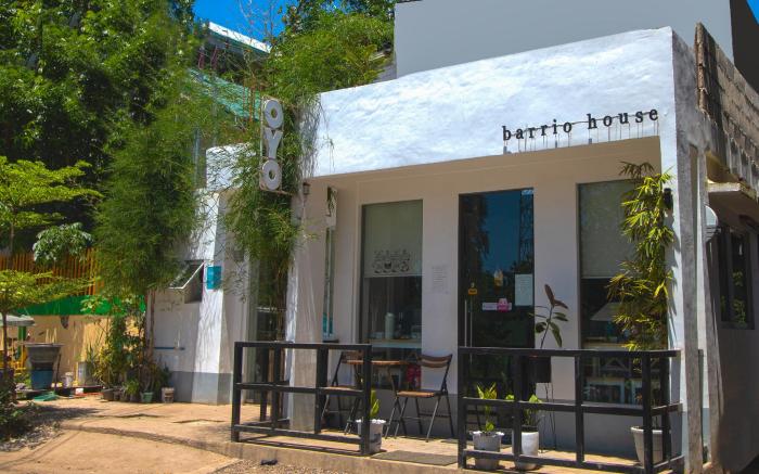 Hometel Barrio House Mactan