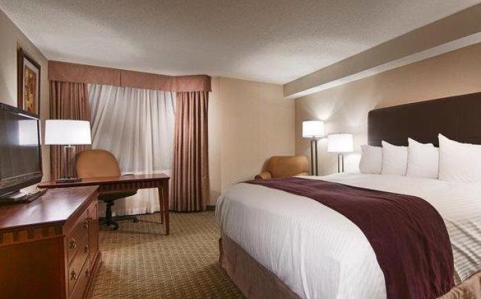 Best Western Plus Cambridge Hotel