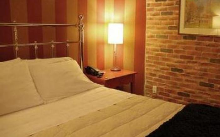 Hotel Champlain