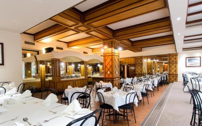 Albany Hotel