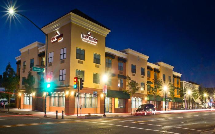 Hawthorn Suites by Wyndham Oakland - Alameda