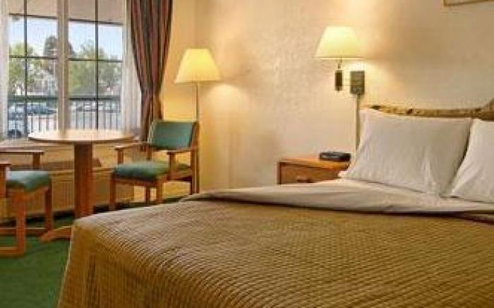Rodeway Inn Alameda-Oakland