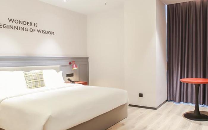 City Comfort Premier Hotel Xiaogan Anlu Railway Station Dongda Times Square