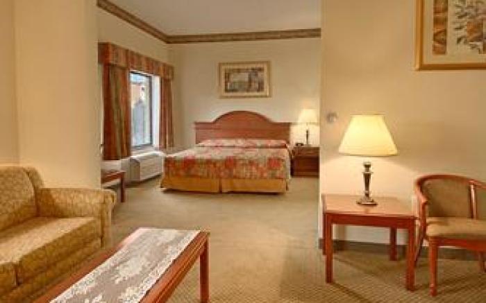 Comfort Inn & Suites Arlington Heights - Schaumburg