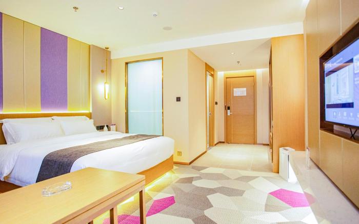 Lavande Hotel Lujiang Zhouyu Avenue