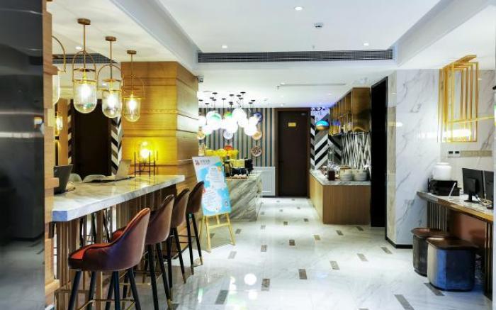 Magnotel Hotel Guiyang Fountain Commercial Center Metro Station
