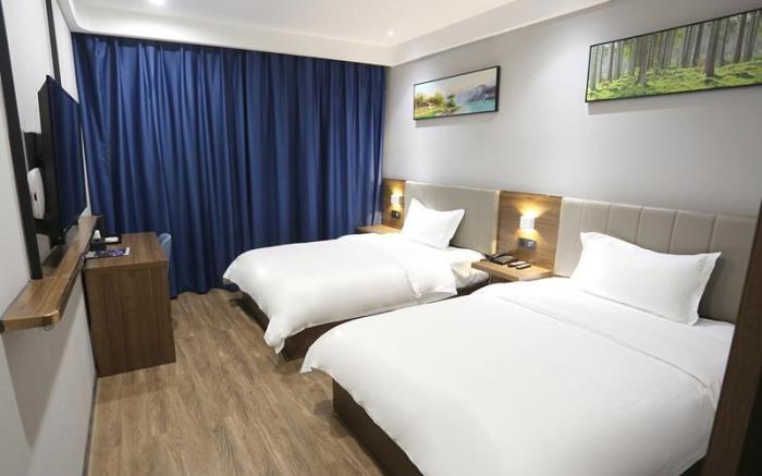 7 Days Premium Hotel Zhumadian Tianzhongshan Avenue