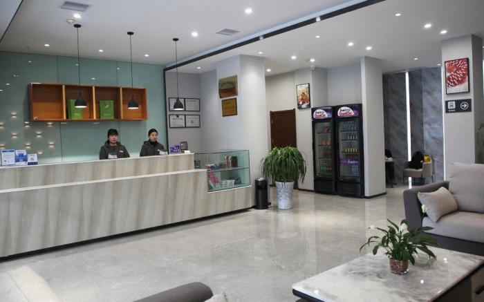 7 Days Premium Hotel Zhumadian Tianzhongshan Avenue