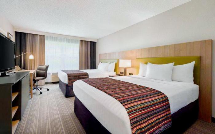 Country Inn & Suites by Radisson, Decorah, IA