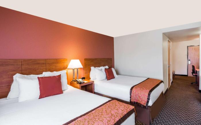 Hawthorn Suites by Wyndham Oakland - Alameda