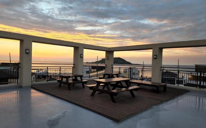 Jeju hyeopjae howl stay