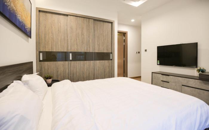 Lovely 02Br Apt Vinhomes Metropolis