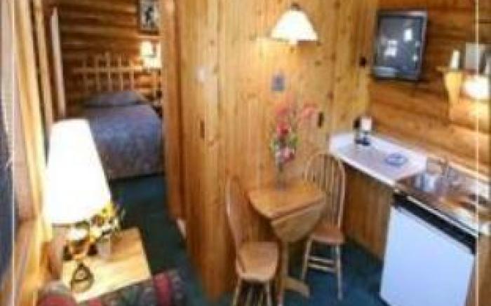 Elk Country Inn