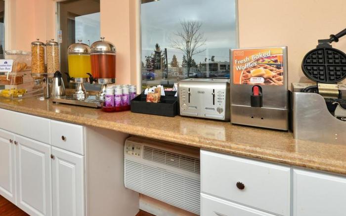 Americas Best Value Inn Lakewood Tacoma S