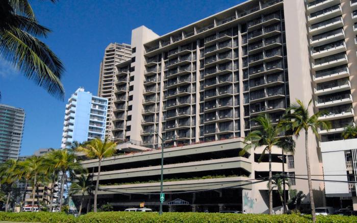 Aqua Palms Waikiki