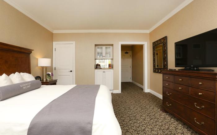 Royal Park Hotel