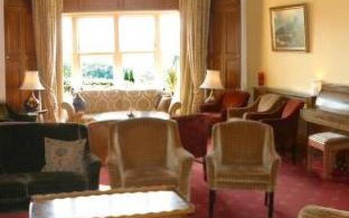 Ravenstone Manor