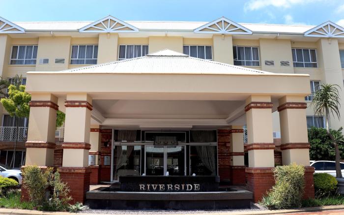 Riverside Hotel