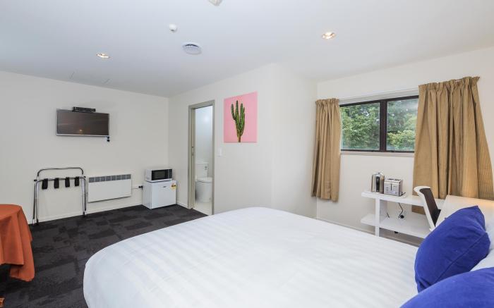 Greenlane Motel