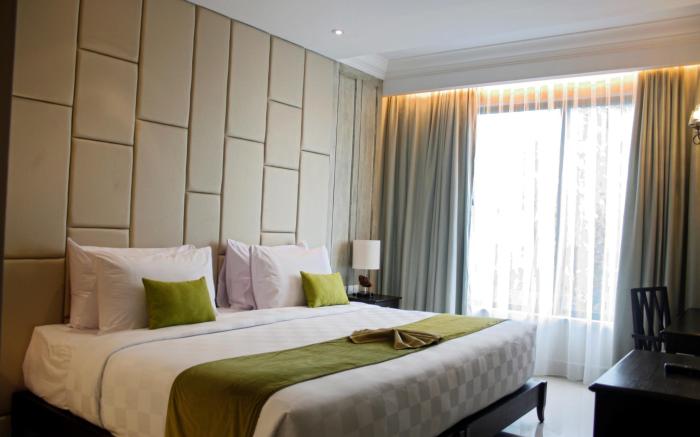 Jambuluwuk Oceano Seminyak Hotel