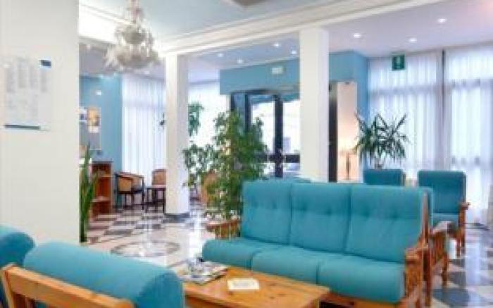 Hotel Athena