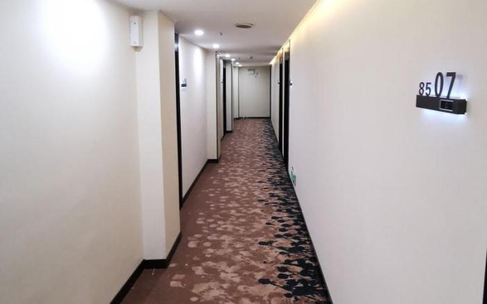 GreenTree Inn Express Shandong Dezhou Lingcheng District Fuxing Street Bus Station.