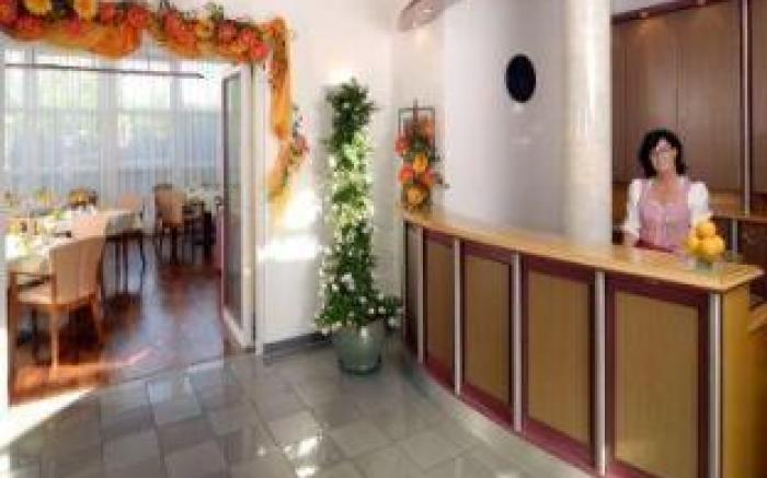 WESTSIDE Hotel