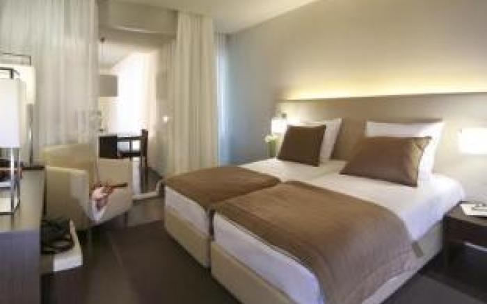 Aqualuz Troia Rio by The Editory