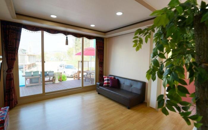 anmyeondo neipkeulrobeo suyeongjangpensyeon