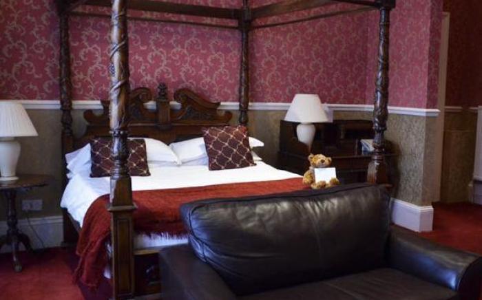 Clarence Court Hotel