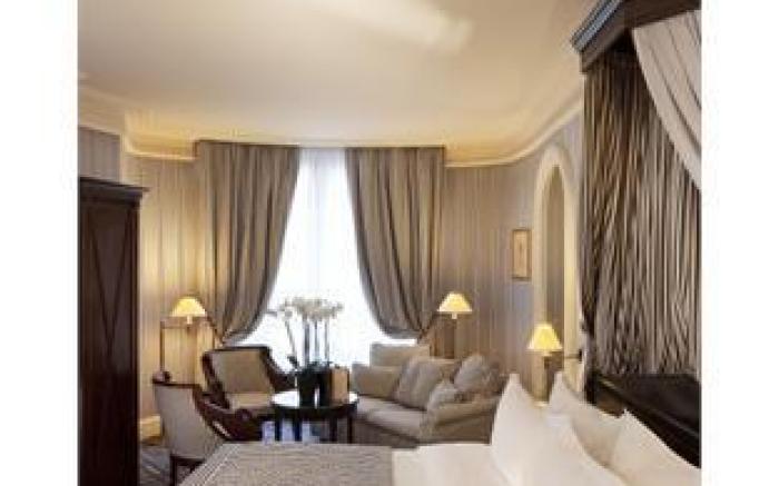 Le Dokhan's, Paris Arc de Triomphe, a Tribute Portfolio Hotel