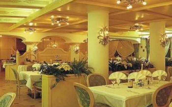 Almhof Hotel Call