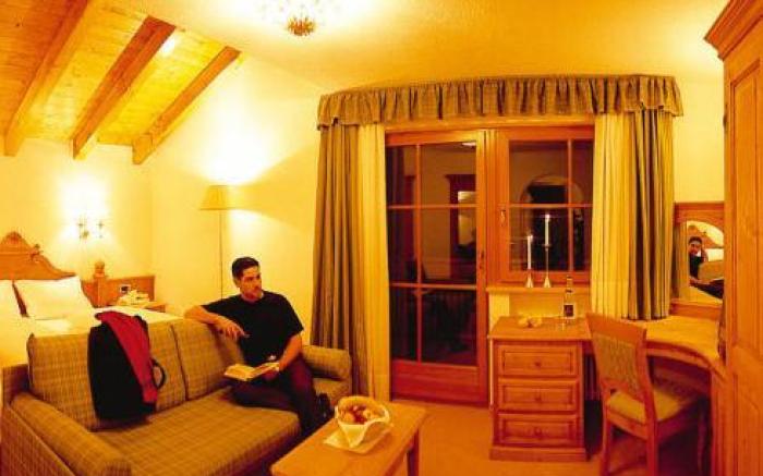 Almhof Hotel Call